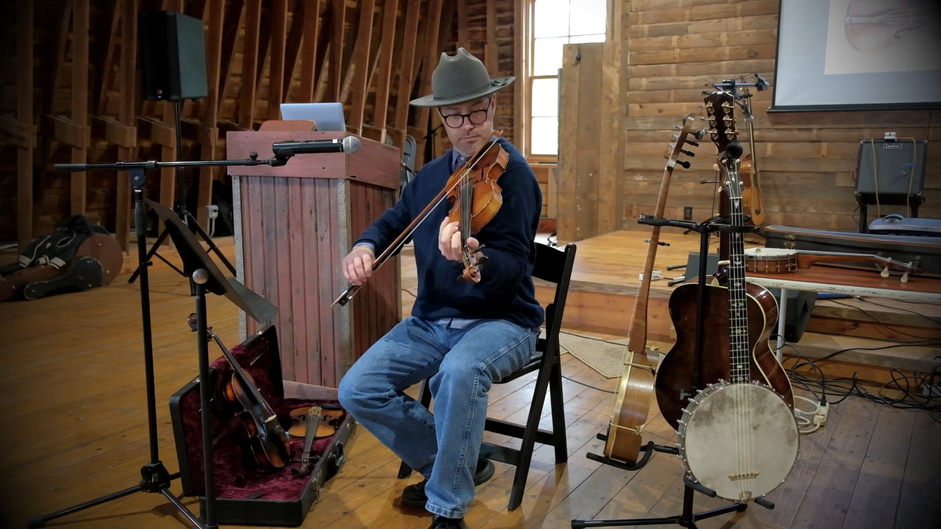 Derrick Doty playing fiddle